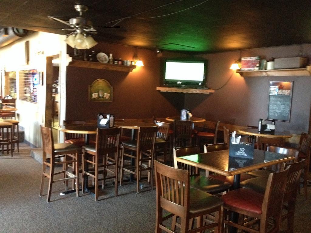 Belle Plaine Chubby'S Bar & Motel المظهر الخارجي الصورة